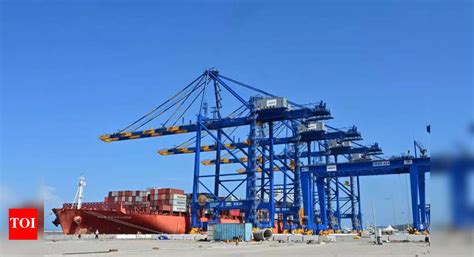 Vizhinjam achieves record container handling in Feb ...