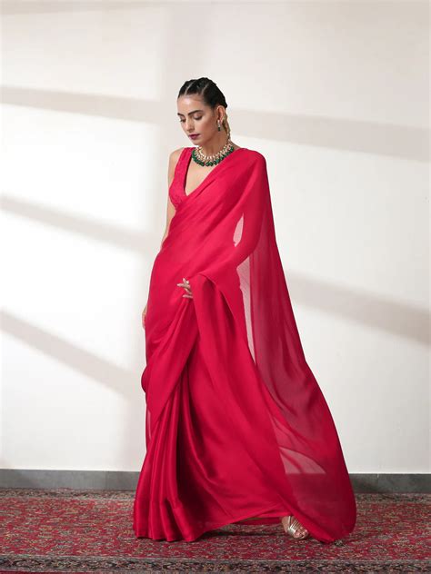 Swtantra - Bold & Elegant Sarees, Blouses & Ethnic Accessories