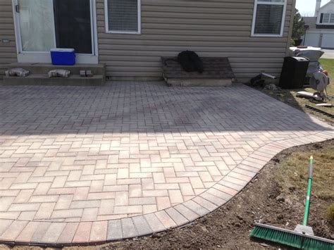 Brick Pavers | Driveways | Patios | Walkways | Landcare & Lawn Maintenance