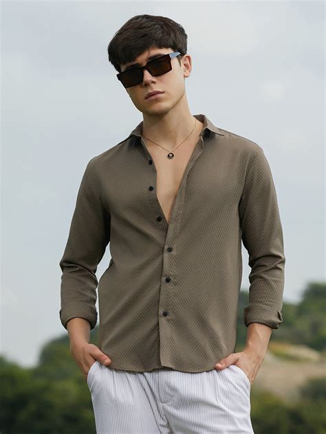 ₹899 | Campus Sutra mens Ash Brown Tuscan-Creast Shirt - Campussutra