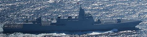 最新一艘055型驱逐舰亮相 中国海军已有4艘万吨大驱露面_凤凰网
