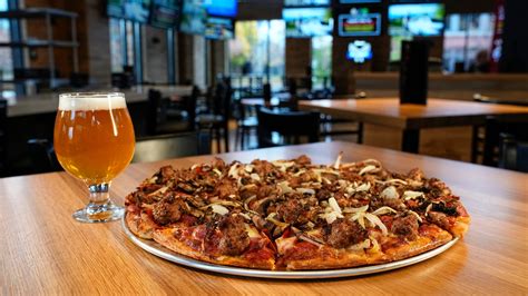 JT's Pizza & Pub opens second location in Grandview