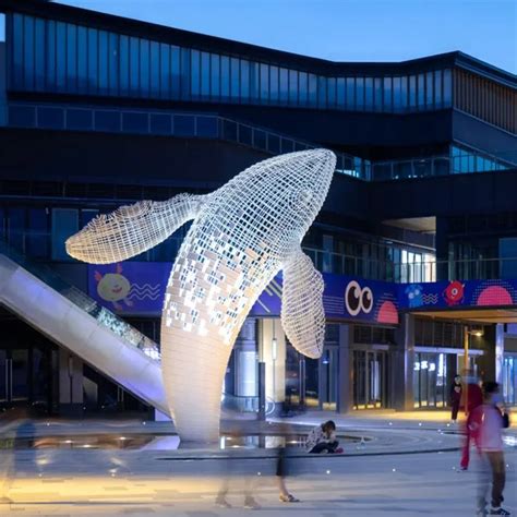 广场大型不锈钢鲸鱼镂空雕塑 - 方圳玻璃钢