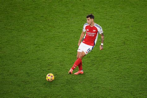 The sacrifices Kiwior's dad made to aid his career | Feature | News ...