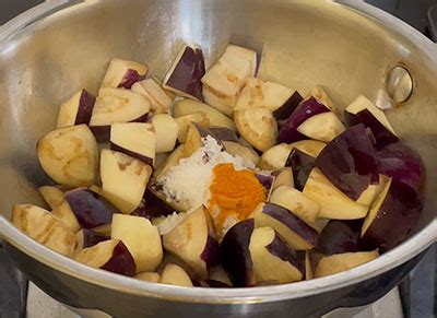 Badanekayi gojju recipe | How to make brinjal curry for rice and ...