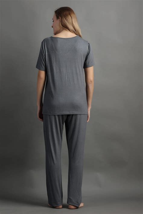 Comfortable V-Neck Pyjama Set with Slip-On Bottoms - Solid Print ...