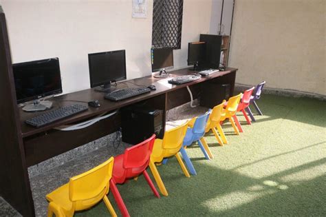 Kindergarten Computer Lab 的图像结果