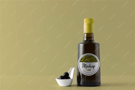 Premium PSD | Olive oil bottle mockup