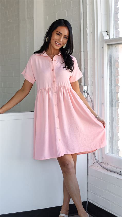 Conservative Dress 的图像结果