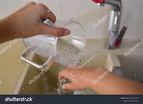 Ritual Hand Washing 的图像结果
