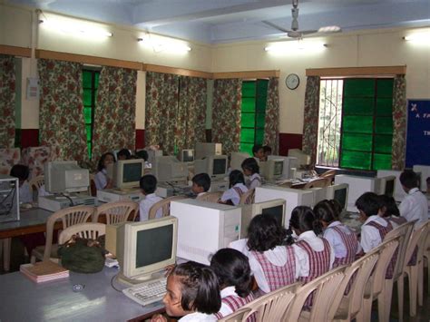 Computer Lab - Prabhat Tara CBSE School, Muzaffarpur