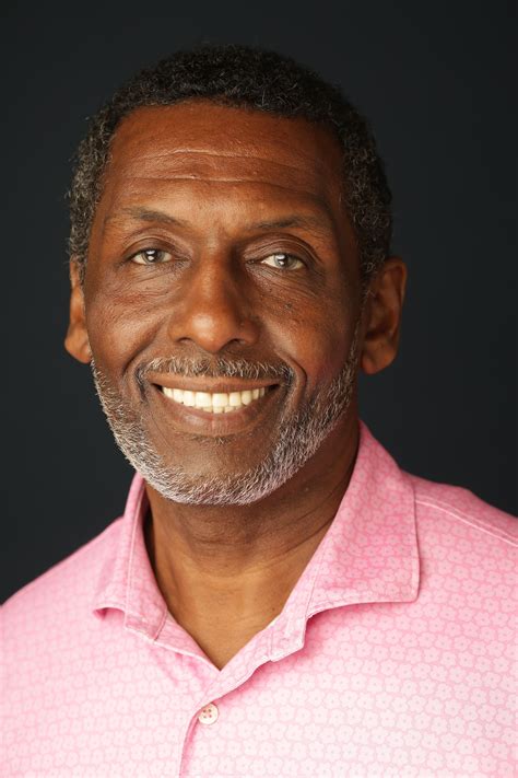 Queens of Christmas (2024)