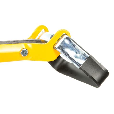 True Temper 48-in Wood-Handle Action Hoe at Lowes.com