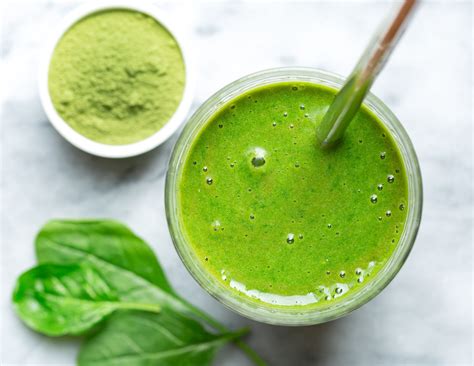 Top 6 super greens powder benefits