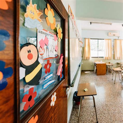 Classroom Door Decor Tree 的图像结果