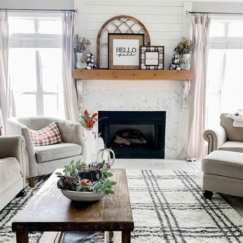 Cute Living Room Ideas for Quaint Farmhouse - Soul & Lane