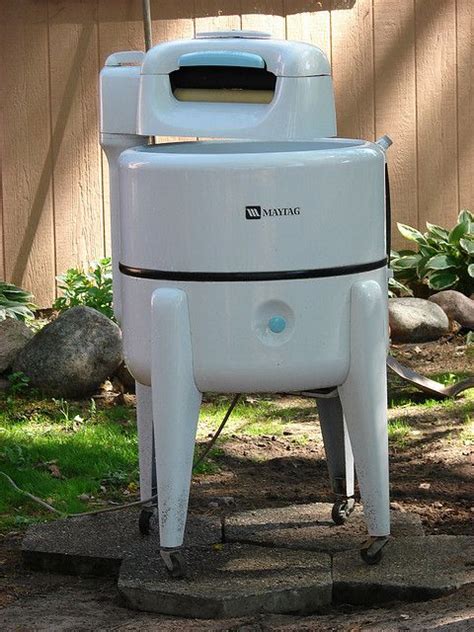 Wringer Washing Machine Washing Blankets 的图像结果