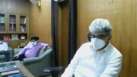 Union Minister reviews National AYUSH Mission, operationalization of ...