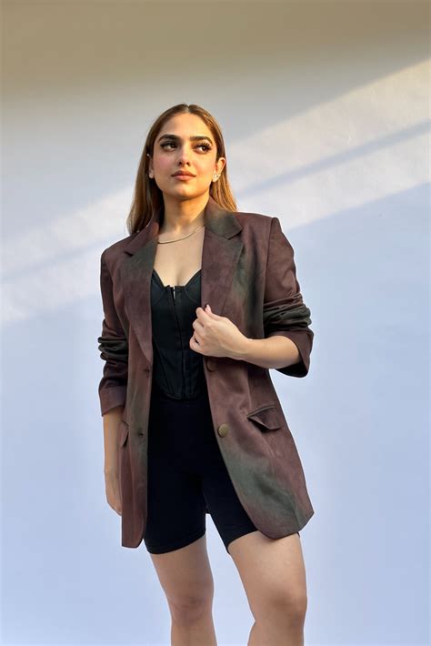 Office Wear for Women | Stylish Work Wear Outfits - Nolabels