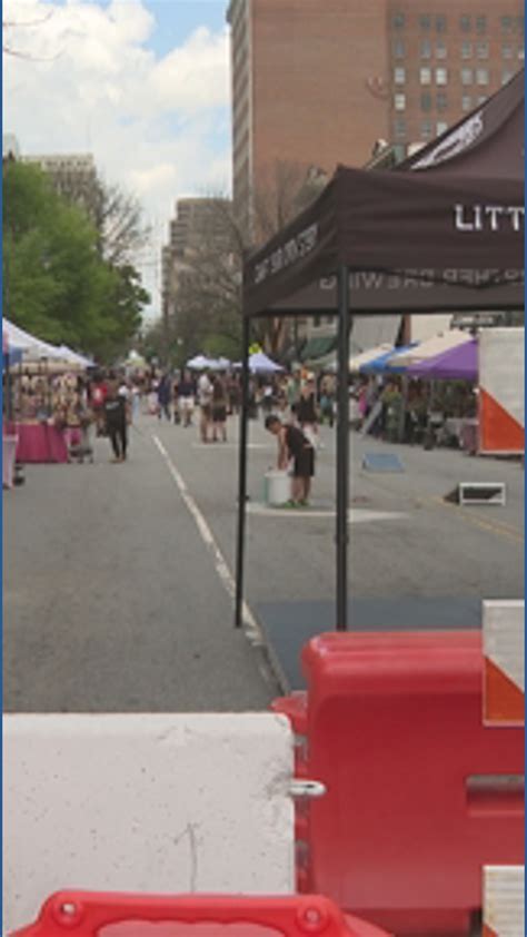 ‘First Saturday Stroll’ brings people, business back to downtown ...