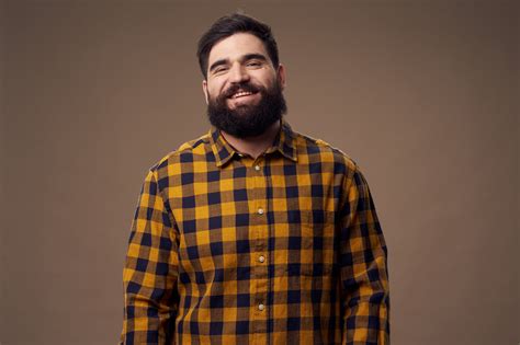 How to Maintain Healthy Skin Underneath Your Beard
