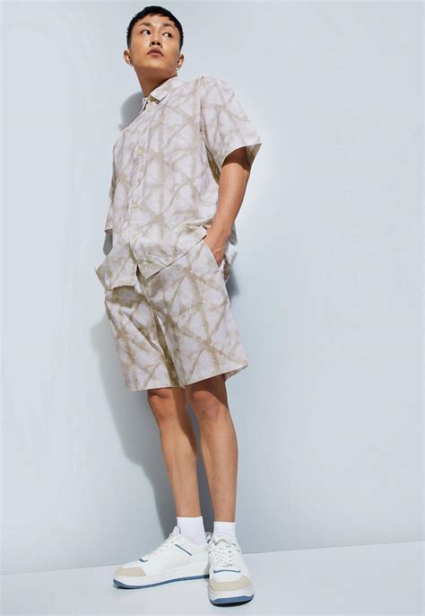 Buy URB_N Men Slim Fit Tie & Dye Shorts Online at just Rs. 999.0 ...