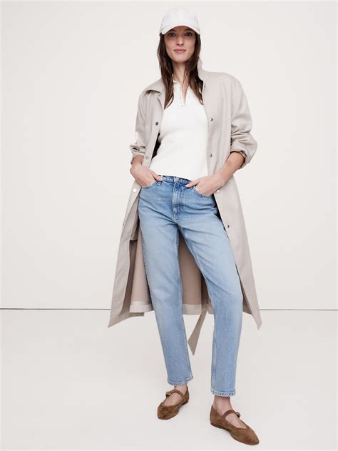 High-Rise Straight Jean | Banana Republic