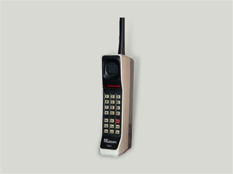 First Cellular Phone 的图像结果