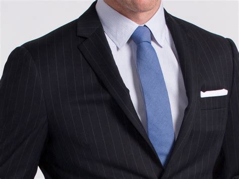 International Business People in Suits 的图像结果