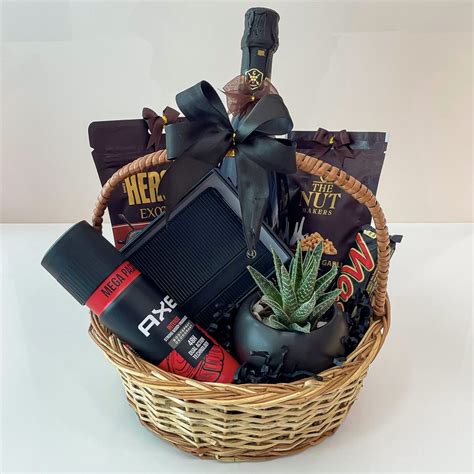 Buy/Send Birthday Gift Basket For Men | Angroos