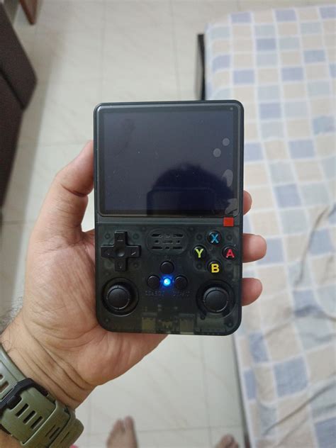 Buy New World R36S Handheld Game Console 3.5 inch Retro Handheld Video ...