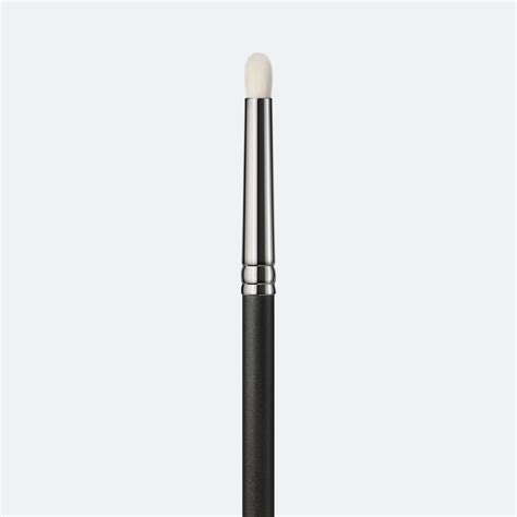 219 Synthetic Pencil Brush | MAC Cosmetics