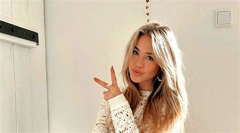 Qui est Sterre Meijer, star du skate connue comme Surfsterre - Ariel World