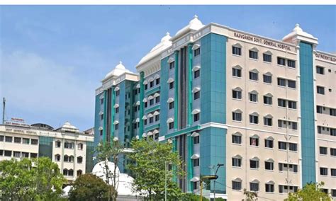 Doctors celebrate 356th Anniversary of Rajiv Gandhi Govt Hospital ...