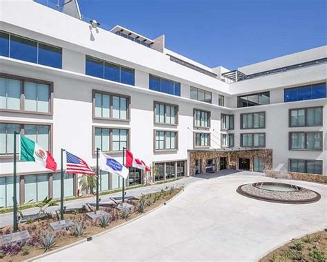 HAMPTON INN & SUITES BY HILTON LOS CABOS (San Jose del Cabo) - Hotel ...