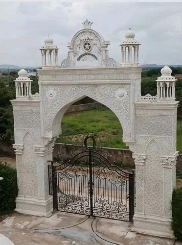 Marble Gate - White Marble Gate Trader - Retailer from Jaipur