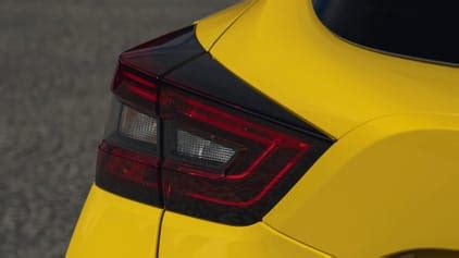 Nissan Juke Interior Layout & Technology | Top Gear