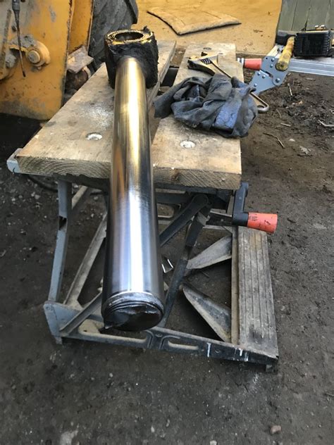 Image result for How to Remove Boom RAM From JCB Telehandler