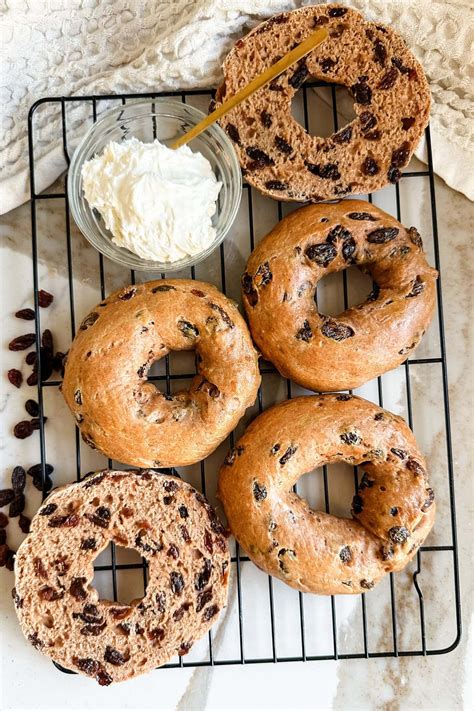 cinnamon raisin bagels (made with yogurt) - Lovely Delites | Recipe in ...
