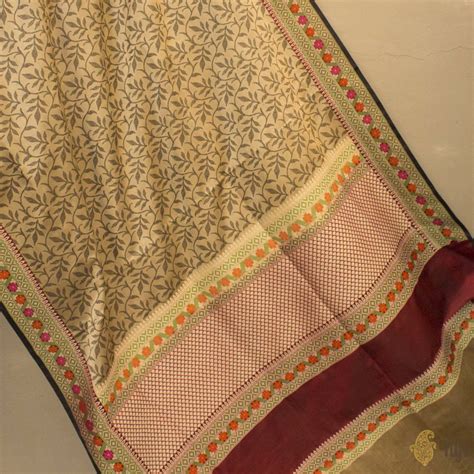 Beige Pure Soft Satin Silk Tanchoi Kantha Banarasi Handloom Saree - Tilfi