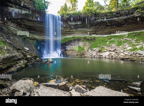 Autumnal Waterfall Tutorial 的图像结果