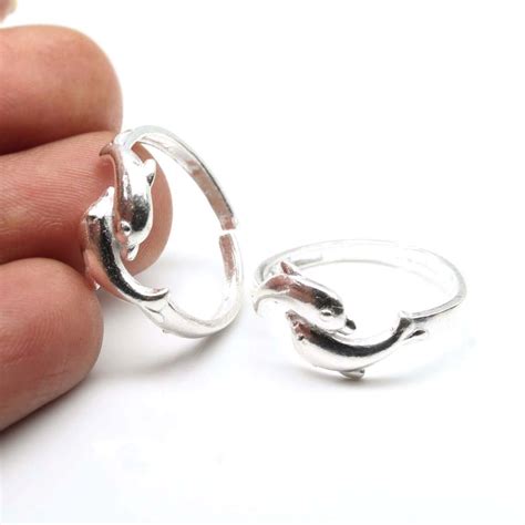 Real Silver Fish style Women Toe Ring Pair – Karizma Jewels
