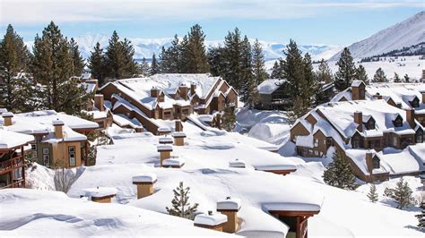 California Dreamin': What Makes Mammoth Mountain an Epic Snow Destination