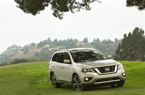 Image result for 4Runner vs Pathfinder