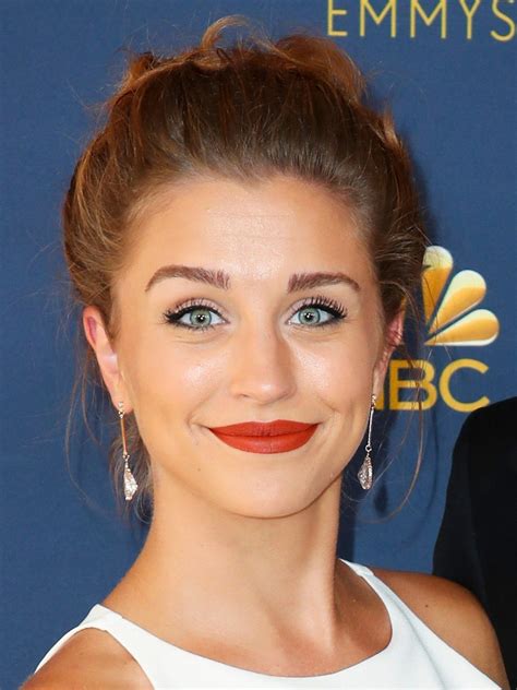 Taylor Misiak - Actress