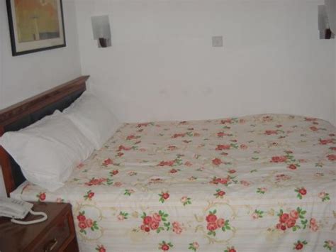 ROSEWOOD RESIDENCE (Lagos) - Guesthouse Reviews & Photos - Tripadvisor