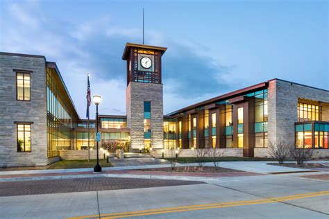 Oak Creek City Hall + Public Library | Bray Architects