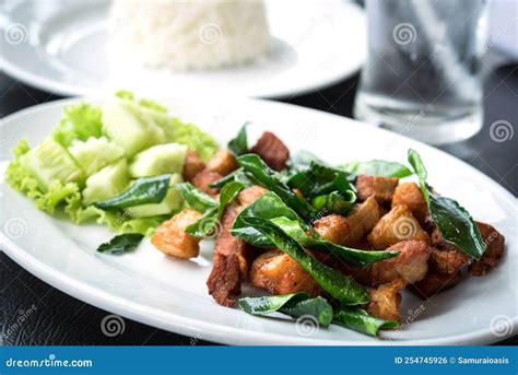 Deep Fried Pork with Leech Lime Leaf and Chili Sauce, Fried Pork with ...