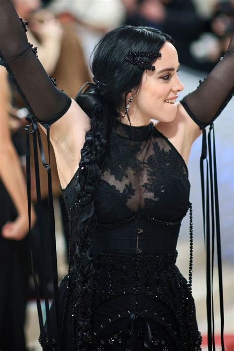 Billie Eilish @ Met Gala '23 : r/CelebrityArmpits