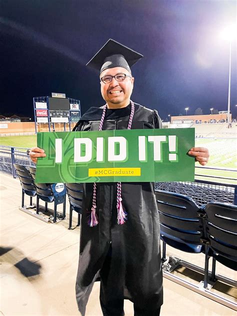 Midland College outstanding graduates and transfer scholarship recipients